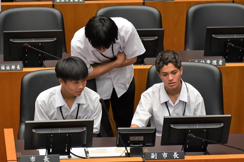 議場見学1（大田原高校）
